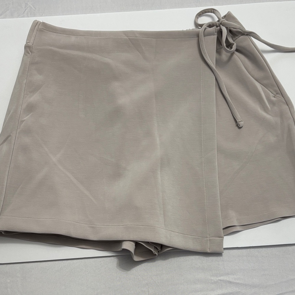 Women's Wrap Skort with Side Tie in Light Taupe